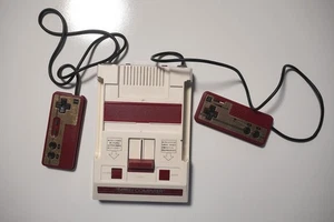 Nintendo Family Computer Famicom console very good Japan FC system US seller - Picture 1 of 9