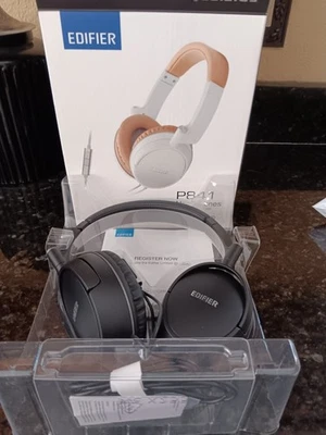 Auriculares Edifier P841 Caja Abierta Negro Cómodo Aislamiento de Ruido Sobre la Oreja Foto 1 de 4