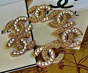 Set 6 Knöpfe Chanel CC Ersatzknöpfe 15x21 mm Metall Knöpfe Knopf Logo Gestempelt - Bild 1 von 8