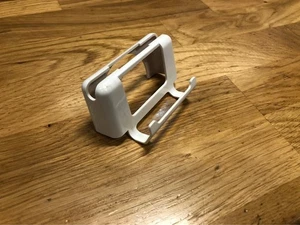 Bout de plastique blanc inconnu - Afbeelding 1 van 2