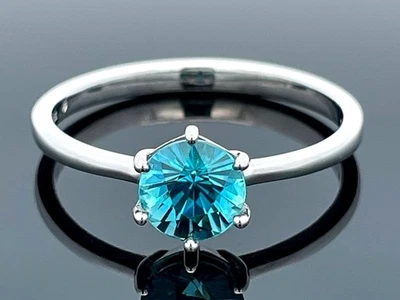 RING GR. 19 (CA.60) AUS 375/- WG MIT ZIRKON BLAU FACETTENREICH SCHMUCKJAGD - Bild 1 von 3