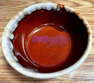 MONMOUTH USA BROWN DRIP POTTERY WESTERN BEE HIVE 6" 16 OZ SOUP CEREAL SALAD BOWL - Picture 1 of 3