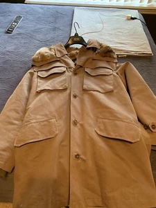 Salvatore Ferragamo Unisex Jacke. Gebraucht. Kaninchenfell Inline (abnehmbar) - Bild 1 von 11