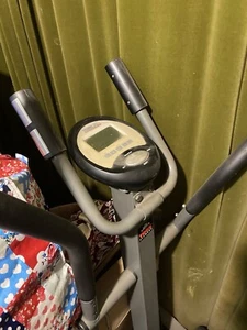 York 2150 cross Trainer - Picture 1 of 3