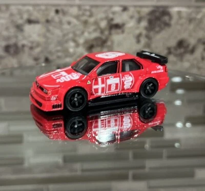 Hot Wheels Premium Box Set -SUELTO- ALFA ROMEO 155 V6 Ti con pilotos reales Foto 1 de 4