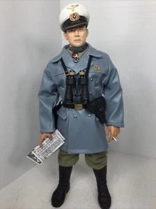 1/6 DRAGON WW2 U BOAT CAPITANO MARINA TEDESCA KRIEGSMARINE P-38 + CARTE BBI DID 21ST - Foto 1 di 12