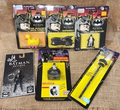 Batman Returns - Lot of 6  Ertl, Applause toys , Noteworthy  diecast ,keychain - Image 1 of 4