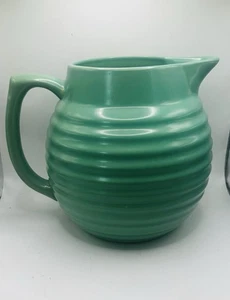 Brocca acqua OVER AND BACK Yellow Ware Early Green Bee Hive Yellow Ware USA - Foto 1 di 7
