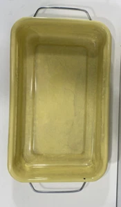 Yellow Enamel 13x9 Casserole Baking Pan W Metal Carrier VTG - Picture 1 of 16