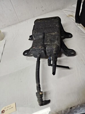 Chevrolet Equinox 2005-2007 bote de evaporación de combustible vapor carbón 19259327     Foto 1 de 3