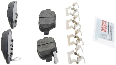 Pastillas de freno de cerámica azul con herrajes traseras para Chevrolet Malibu Bosch 2004-2012 Foto 1 de 4