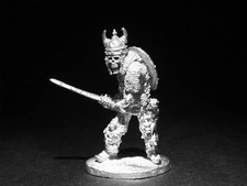 D&D LL21607 Lance & Laser Undead Skeletal Warrior w/ Sword & Crown 28mm