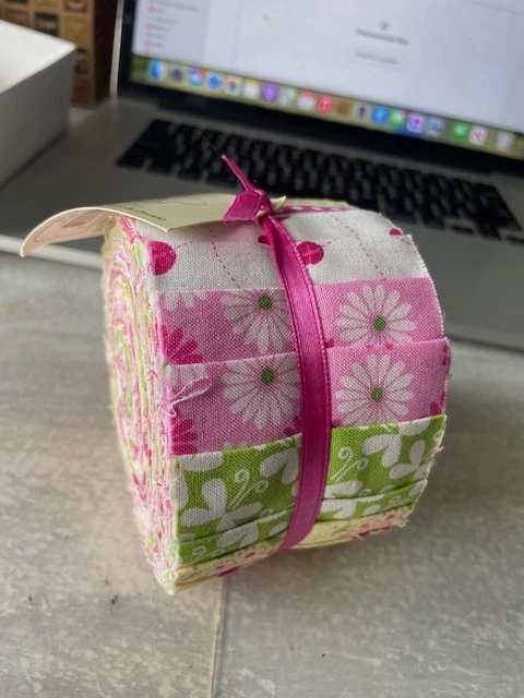 NWT Fabric Palette Jelly Roll Flutterby Lime Green Pink 20pc 2.5"x42" - Image 1 of 4