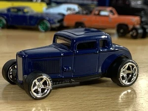 2022 MATCHBOX - 1932 FORD COUPE MODEL B 1:64 blau - Custom Wheel Swap - lose. - Bild 1 von 12