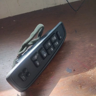 02 03 04 BRAVADA RAINIER СО СТОРОНЫ ВОДИТЕЛЯ ЛЕВЫЙ ГЛАВНЫЙ ВЫКЛЮЧАТЕЛЬ ОКНА  - Изображение 1 из 4