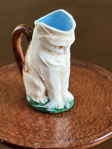 Artisan Sadie @ Tiny Tales Miniatures Cat Pitcher Maßstab 1:12 - Bild 1 von 7