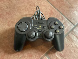 Rare Saitek Analog twin stick USB game controller - Picture 1 of 4