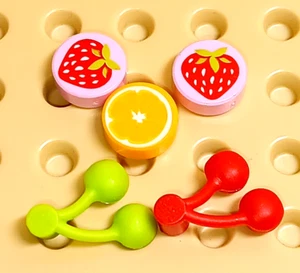 LEGO Minifigure Fruit Orange Slice Strawberry Berries Cherry Cherries Food - Picture 1 of 1
