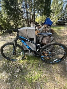 GT Aggressor Pro Mountain Bike 27.5 - Mountain Bike (Black) - Great condition - Picture 1 of 4