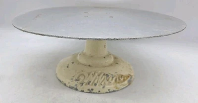 Vintage Wilton Cast Iron 12” Revoling Cake Decorating Stand 1971 307-2501 - Image 1 of 4