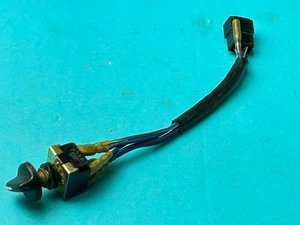 Hyundai Pony Vintage Switch with Knob and Wire Genuine NOS - Picture 1 of 4