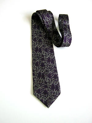 Trussardi Action Design por Molteni Gabriele feito na Itália 100% seda - Imagem 1 de 4