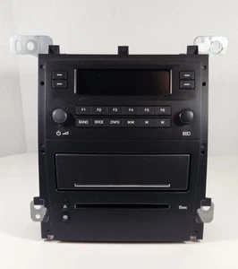 2005-2007 Cadillac STS AM FM Radio 6 Disc CD Changer PN 15286774 - Picture 1 of 12