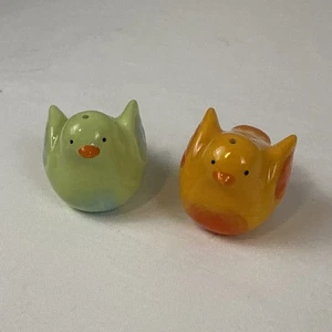 Vintage Ceramic Birds Salt & Pepper Shakers Cottagecore Farmhouse Kitchen Decor - Picture 1 of 6