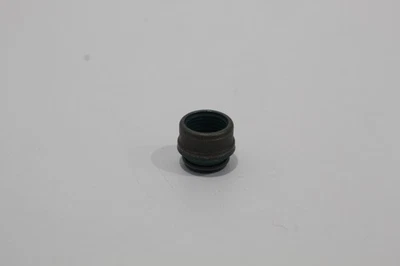 Audi RS4 8W B9 2.0 Petrol Camshaft Inlet Valve Stem Seal New Genuine 057109675 — 第 1/4 张图片