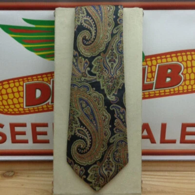 WINDSOR "Tie" - Image 1 of 4