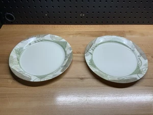 Lot Of 2 Corelle Textured Leaves Luncheon Plates 9” - Picture 1 of 6