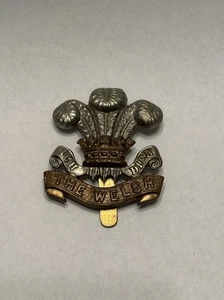BRITISH MILITARY CAP BADGES, Welch Regiment Cap Badge 1920-WW2 - Picture 1 of 2