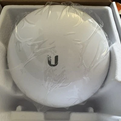 Ubiquiti NBE-M5-16 NanoBeam M5 5GHz  Bridge, Bridge & fittingsONLY - Image 1 of 2