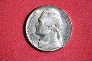 Estate Find 1942 P - Jefferson War Nickel #K56615 - Picture 1 of 2