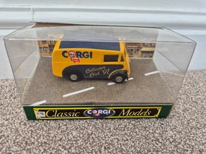 CORGI CLASSICS 1/43 MORRIS J VAN COLLECTOR CLUB 1991 DIECAST MODEL CAR D983 - Picture 1 of 3