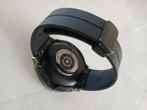 Samsung Galaxy Watch 5 Pro (45mm, WiFi + 4G LTE) Black Titanium w/ case - Photo 1 sur 2