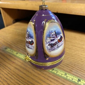 Christmas Sleigh Ride Purple Egg Shaped Trinket Box - Needs new batteries - Picture 1 of 9