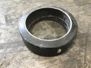 Forklift Tire 15x5x11 1/4 Smooth Solid Press On #T160E8PR6 - Zdjęcie 1 z 3