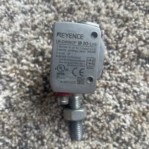 Keyence LR-ZH500CP IO-Link Sensor 4PIN - Picture 1 of 5