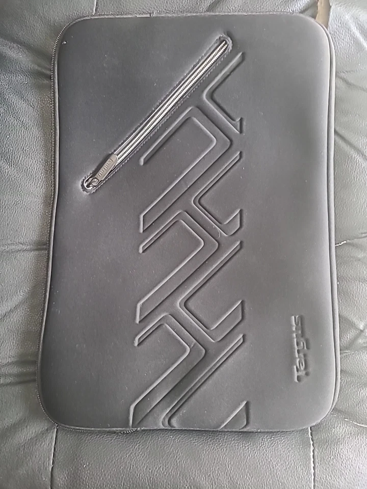 Targus 15,5 polegadas laptop notebook capa acolchoada deslizante AC0069 preto  - Imagem 1 de 1