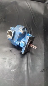 Cessna Hyrdaulic pump pat no. 2-809-592 - Foto 1 di 4
