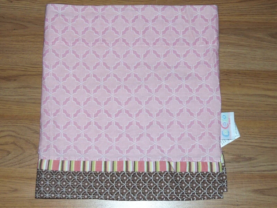 COCALO UP & AWAY VALANCE PINK & BROWN 53" X 15" Foto 1 de 1