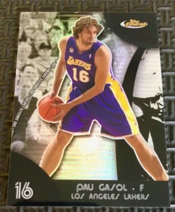 2008-09 Topps Finest Pau Gasol #16 Black Refractor Ser #'D 60/75 HOF 🔥📈 MINT - Picture 1 of 5