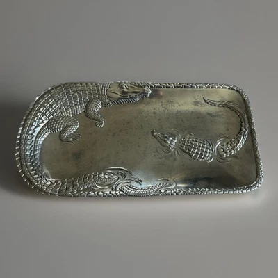 Bandeja para servir Arthur Court Alligator pequeña rectangular de aluminio 12" x 6" 2002 Foto 1 de 4
