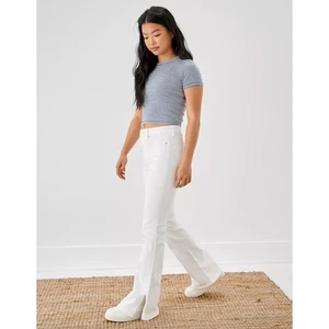 American Eagle Super High Rise Flare Stretch White Jeans 14 - Bild 1 von 10