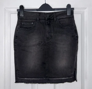 BNWT MISS SELFRIDGE FADED BLACK STRETCH DENIM STEP HEM SKIRT SIZE 10 RRP £32 - Picture 1 of 2