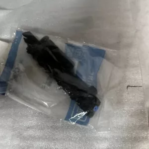 Chevrolet Cruze 2011-2016 soporte de parachoques retenedor conductor izquierdo 95328893 nuevo fabricante de equipos originales - Imagen 1 de 5