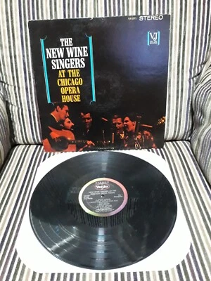  New Wine Singers-"At The Chicago Opera House"-Vee Jay Records-VJS 1071-Stereo Foto 1 de 4