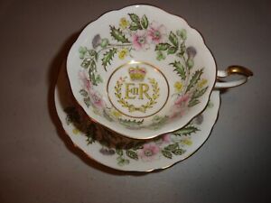 PARAGON Queen Elizabeth Coronation 1953 tasse à thé soucoupe chardon roses mandat DBL