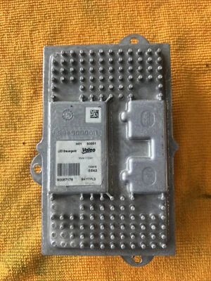 Lastre HID L90005488 para Cadillac, Lincoln, Ford Foto 1 de 3